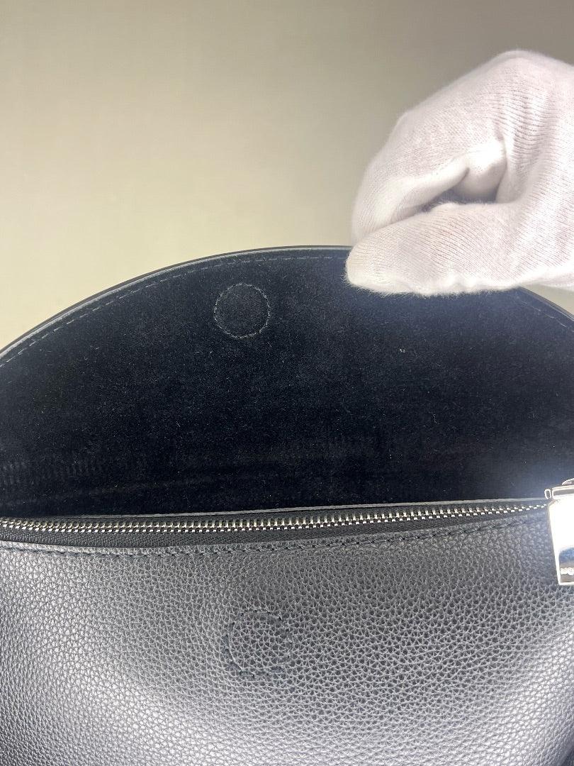 Alexander McQueen Black Leather T-Bar Sling Shoulder Bag - Image 12