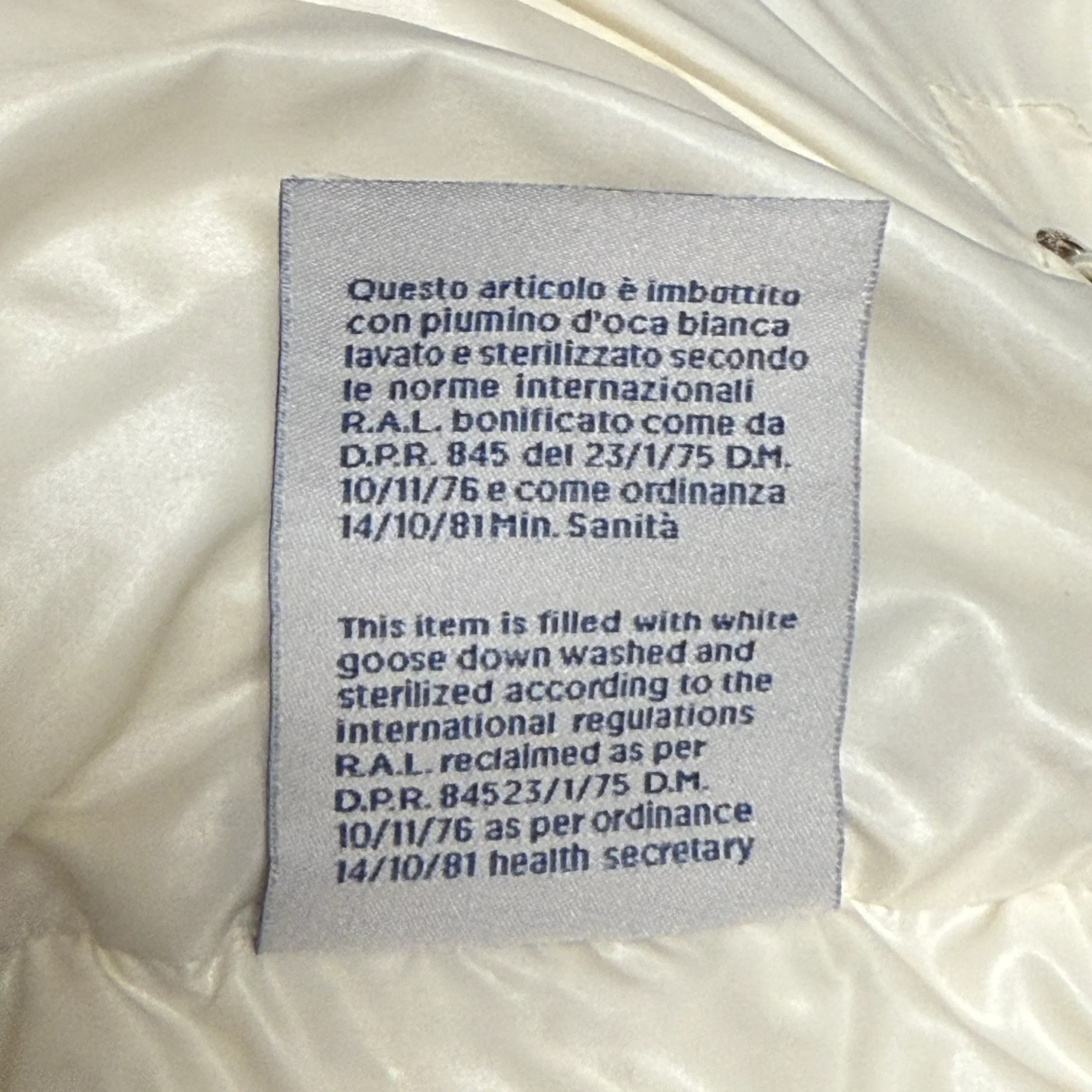 Moncler Grimblat Giubbotto Women's Puffer Jacket Off White size 2 / Medium - Image 11