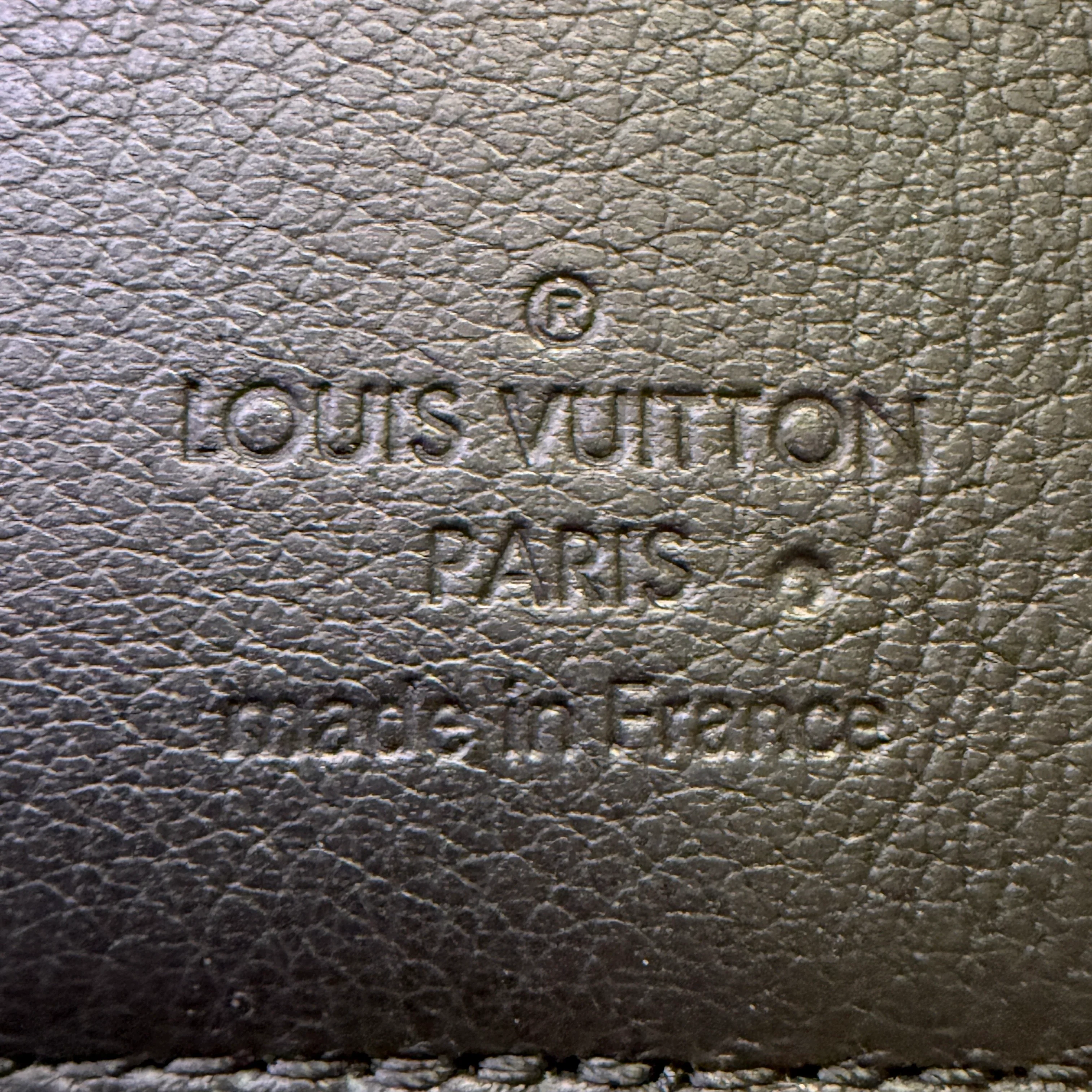 Louis Vuitton Mahina Amelia Long Wallet Black - Image 9