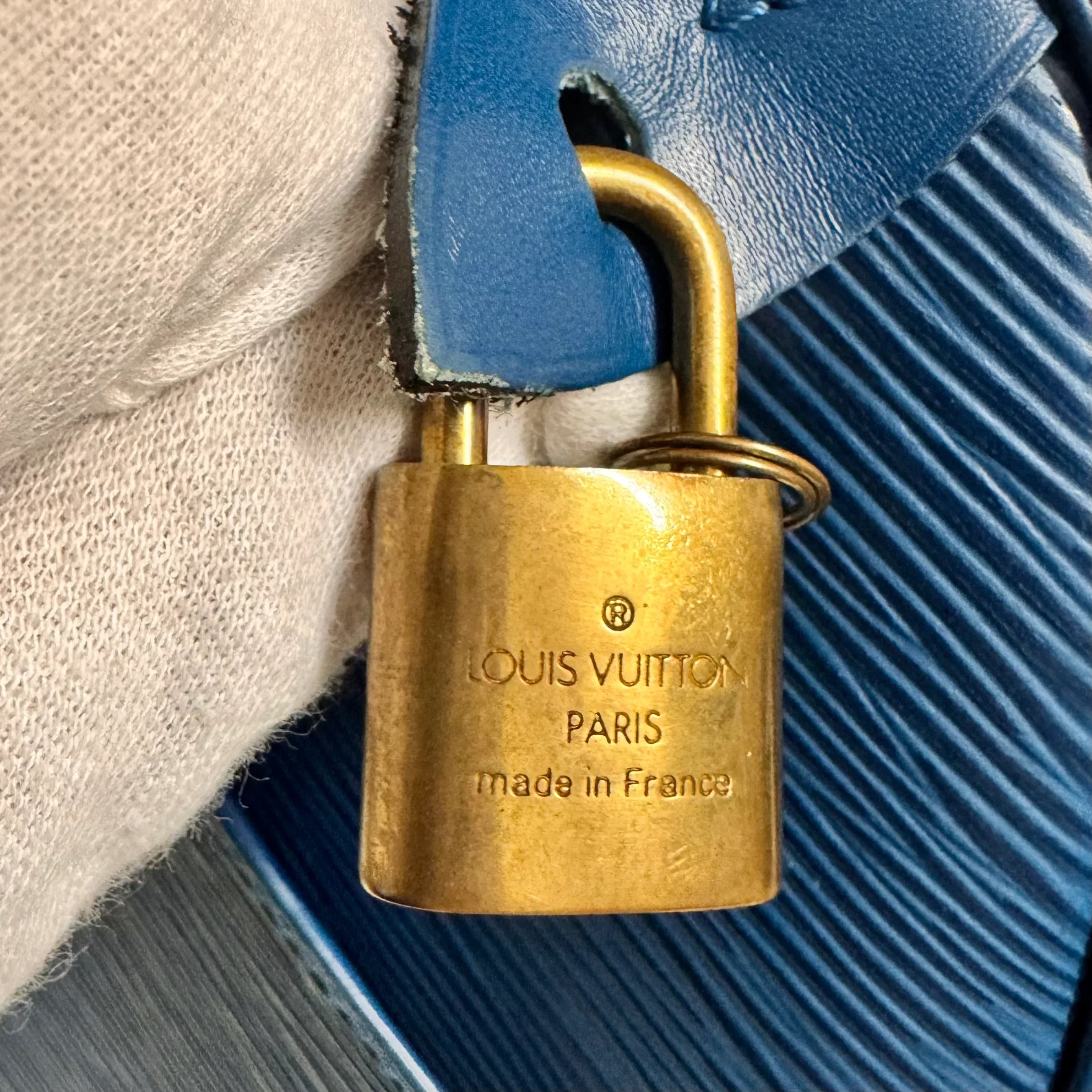 Louis Vuitton Epi Speedy 30 Blue Bag - Image 8