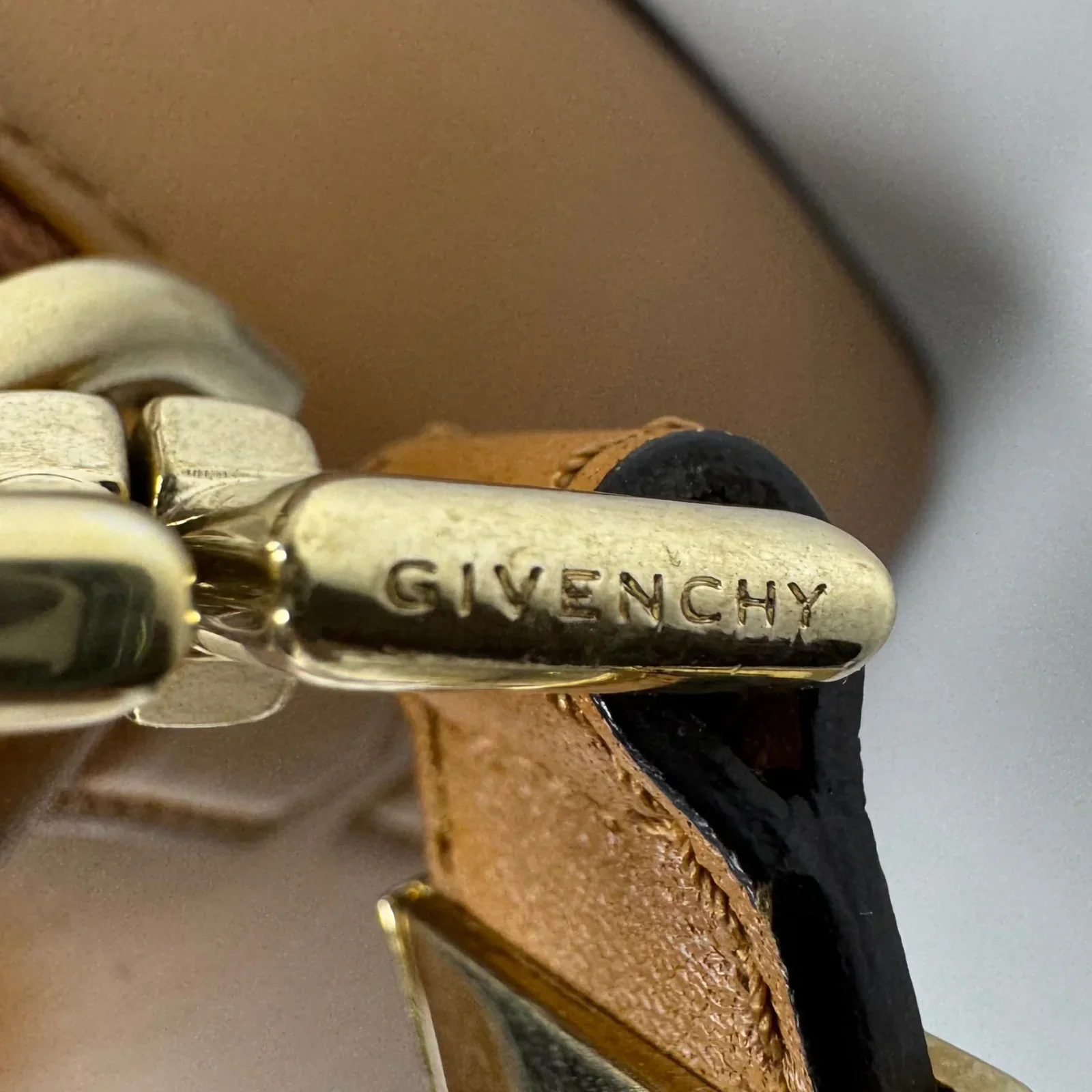 Givenchy Small Antigona Calfskin in Deep Brown Crossbody Bag - Image 15