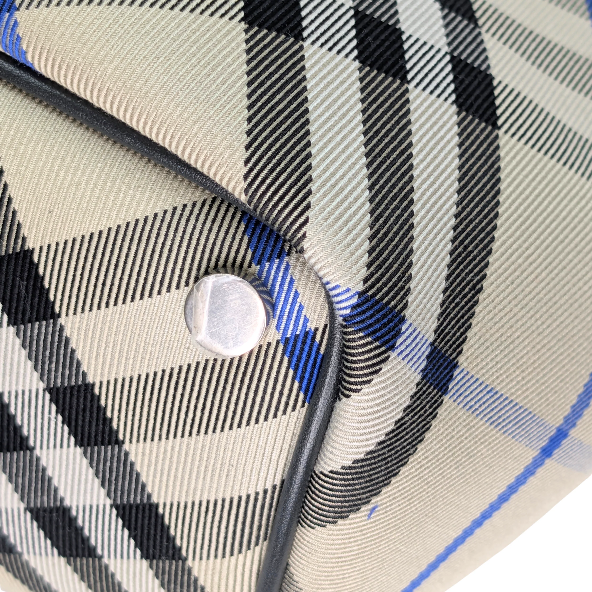 Burberry Check Medium Canvas Tote Bag - Image 8