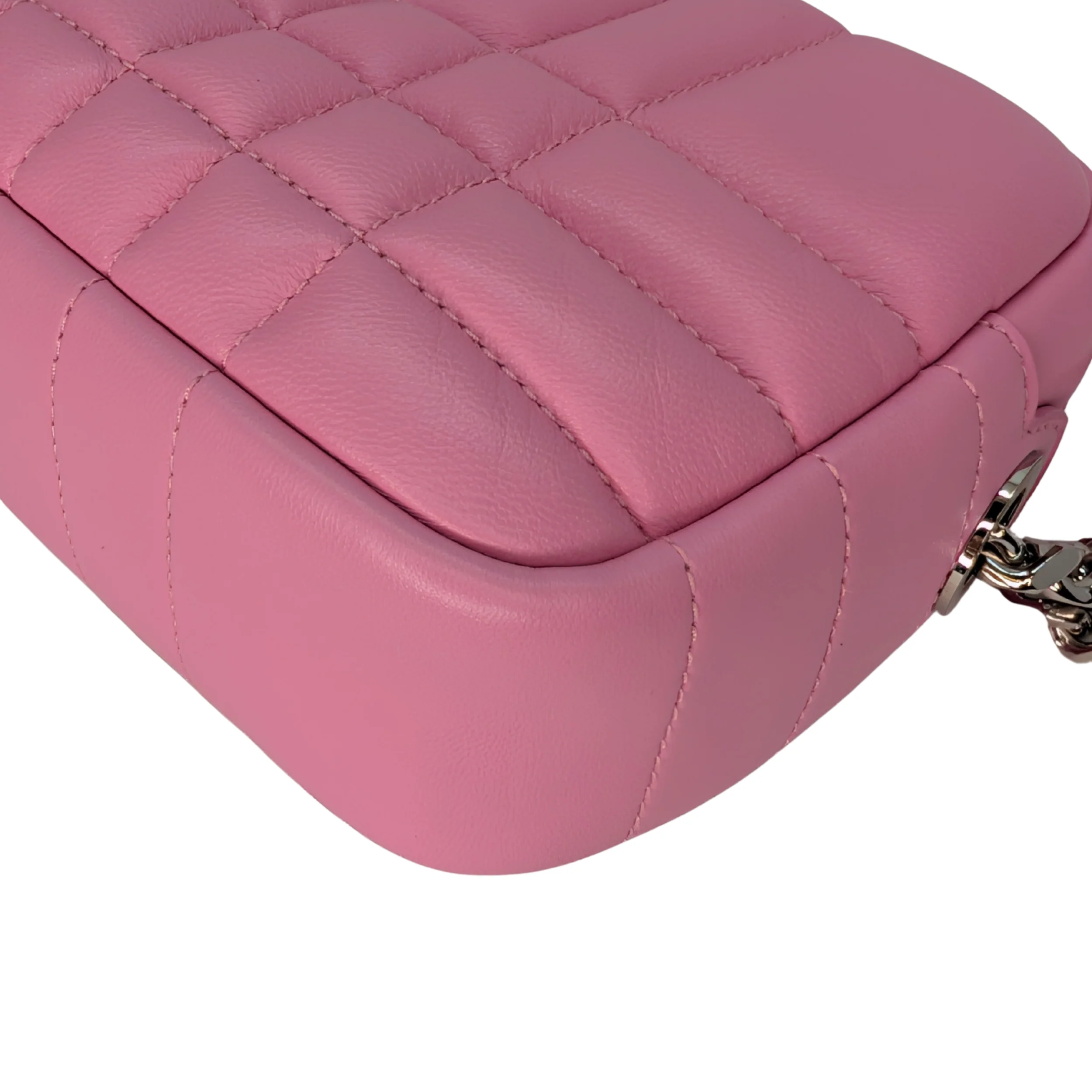 Burberry TB Mini Quilted Lambskin Lola Camera Bag Pink - Image 6