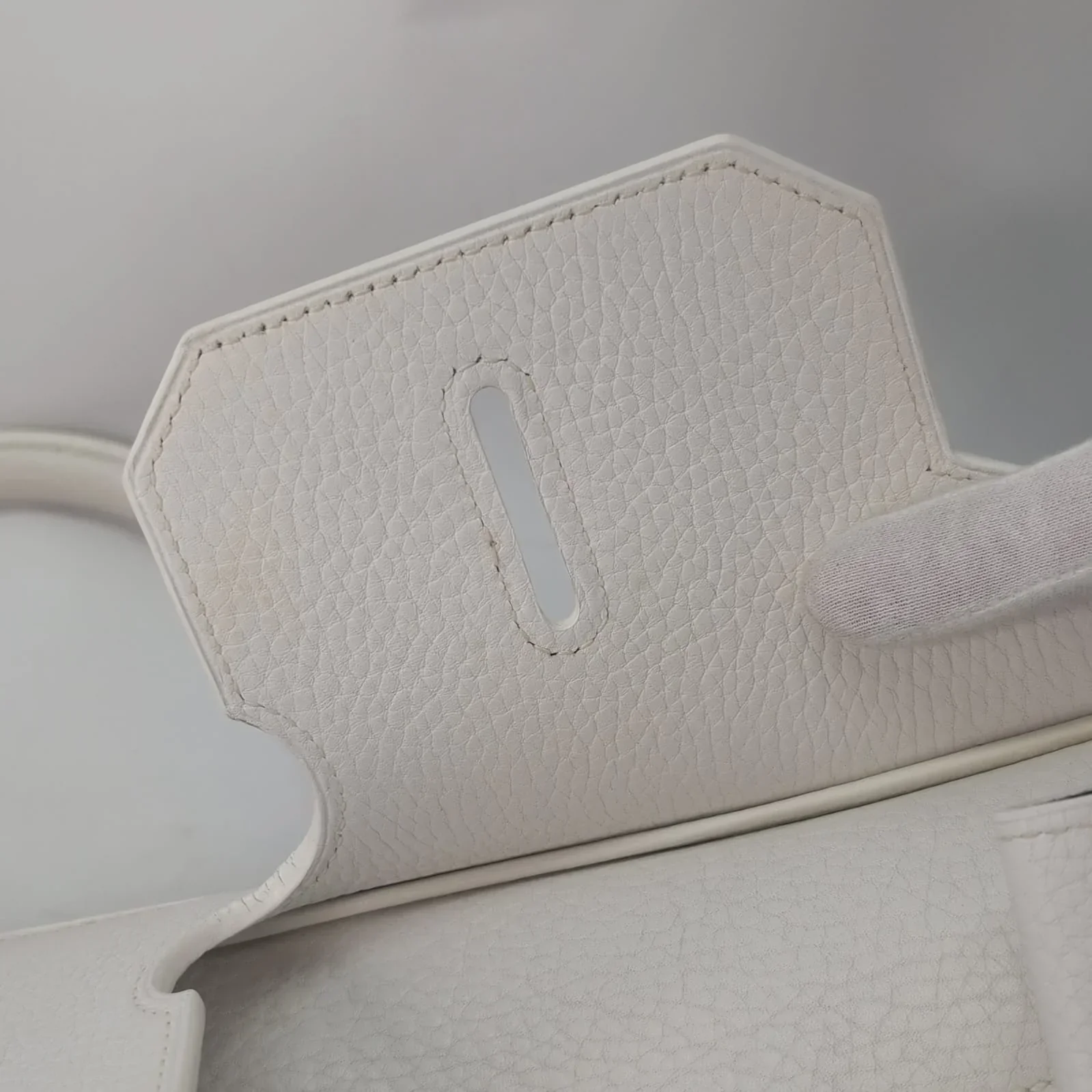 Hermès Birkin Shoulder 42 White Etoupe Clemence Palladium Hardware □J Stamp - Image 40