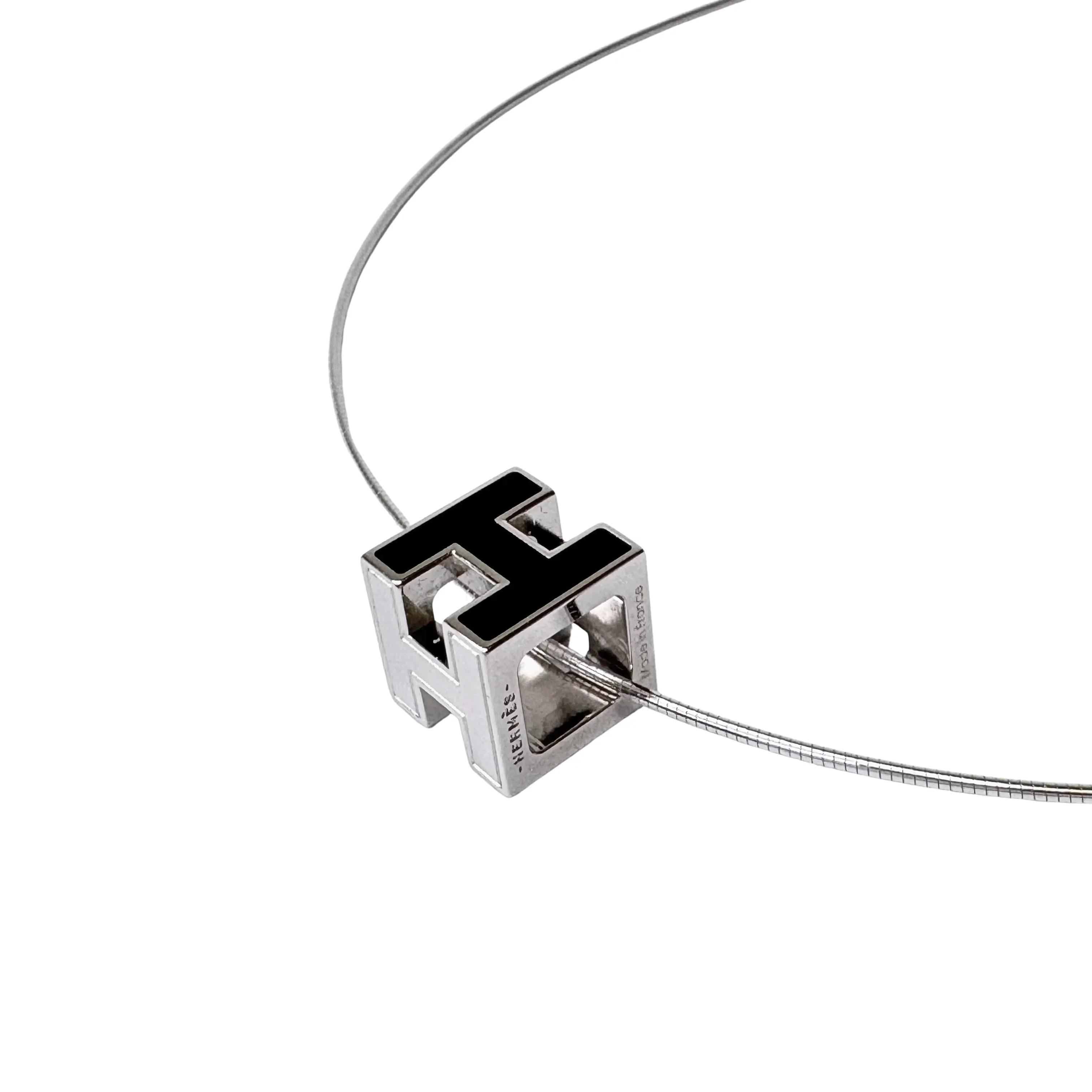 Hermés H Cube Necklace - Image 4