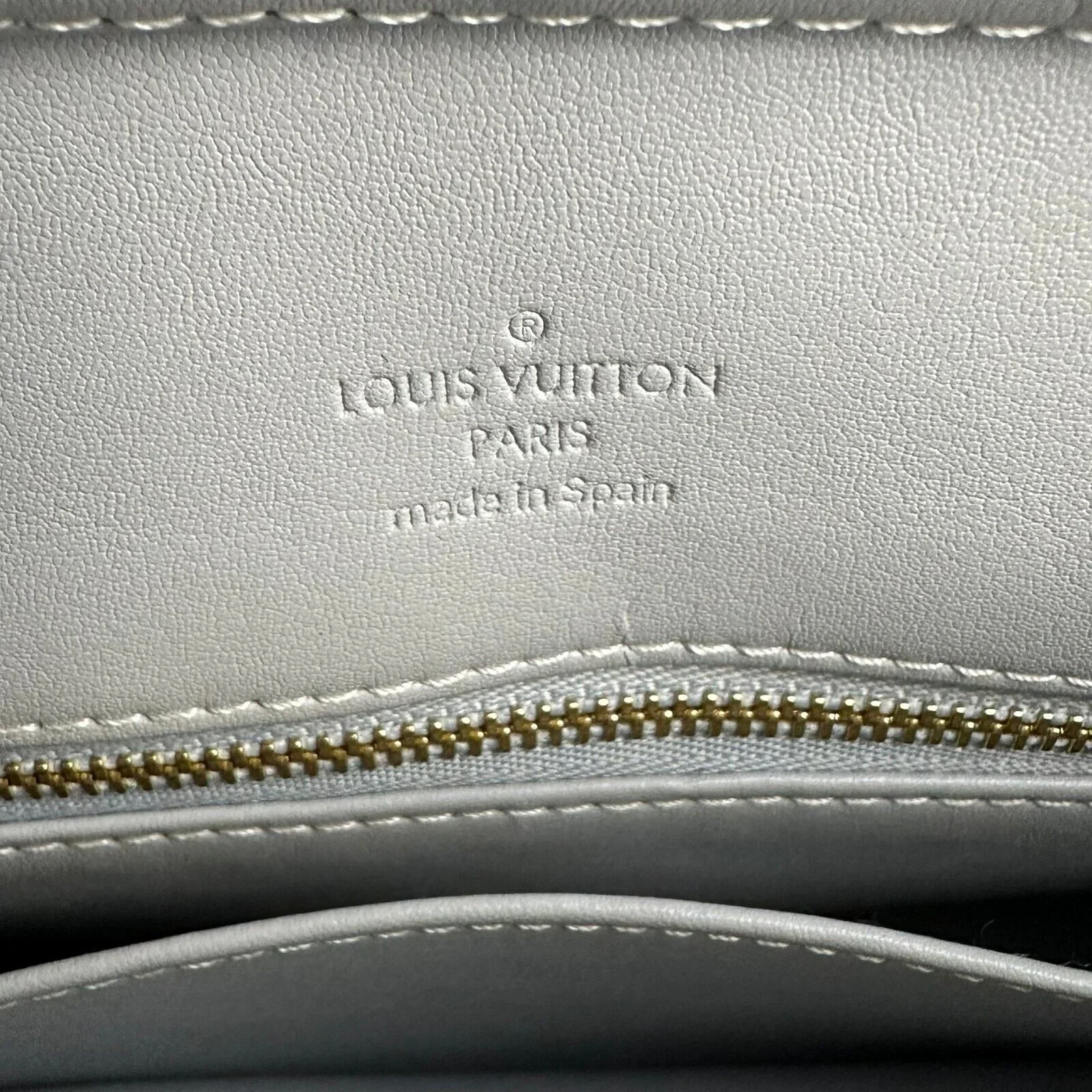 Louis Vuitton Monogram Vernis Houston Tote Bag, Gold and Tan - Image 9