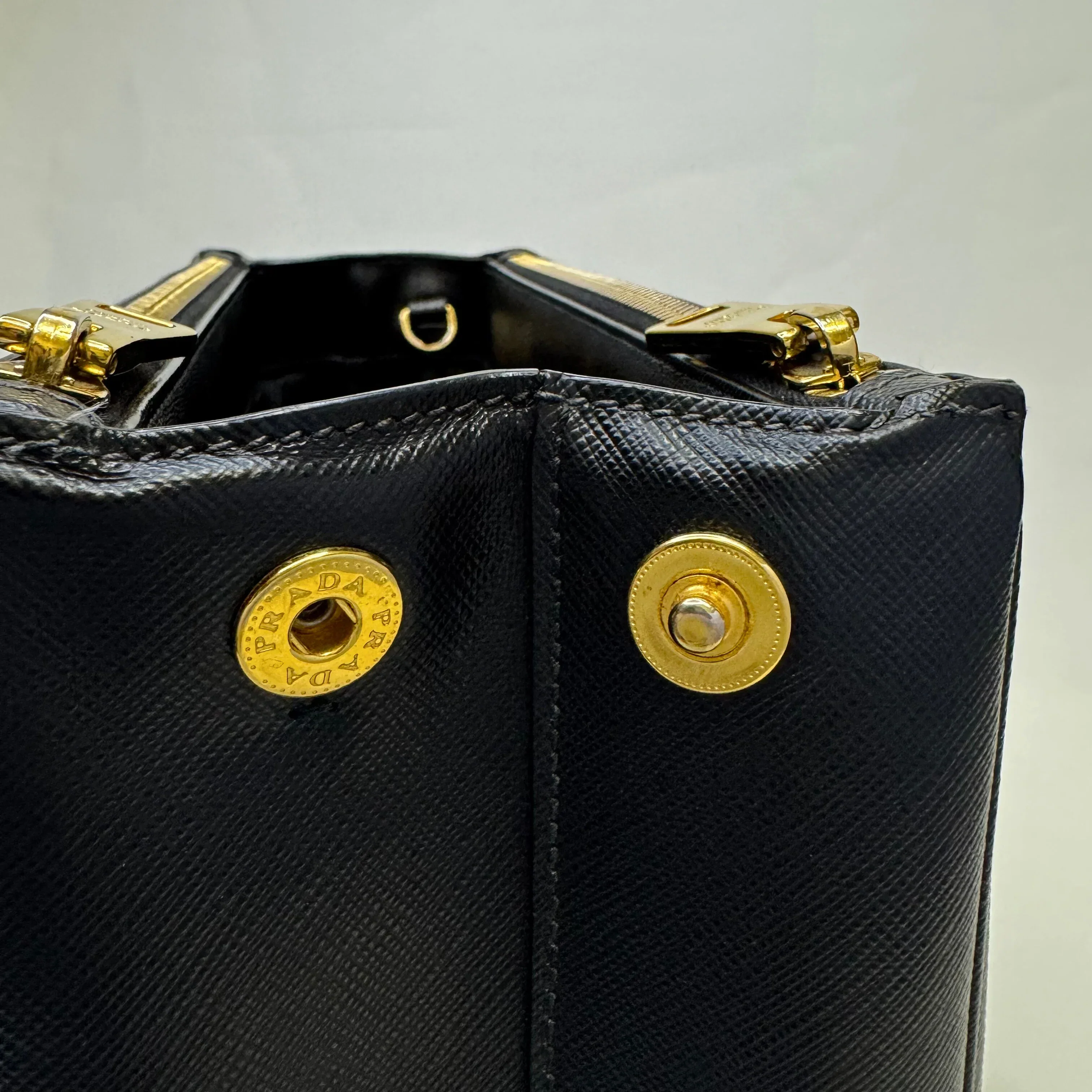 Prada Medium Galleria Saffiano leather bag Black - Image 14
